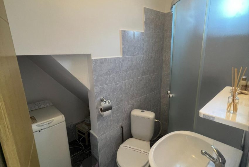 5e0b945b-8aff-4db7-abbb-4a019b451379